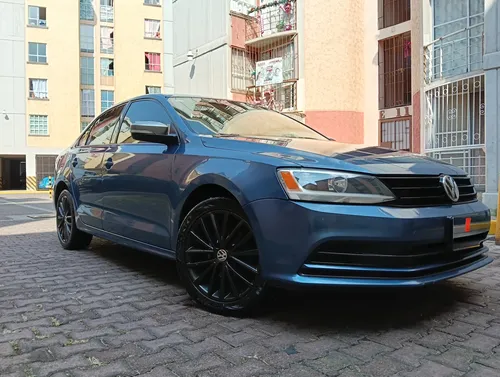 Volkswagen Jetta 2.0 Live At