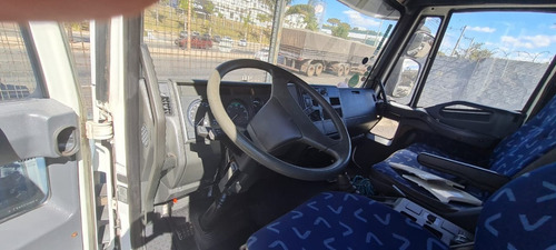 Imagem 9 de 11 de Iveco Tector 170e22