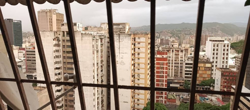 Venta Apartamento Av. Baralt, Dl.