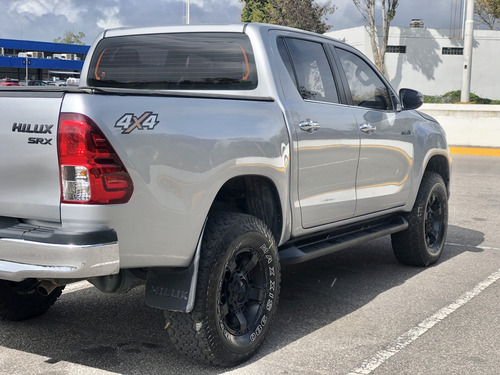 Toyota Hilux Pick-up 2.8 Cd Srx 177cv 4x4