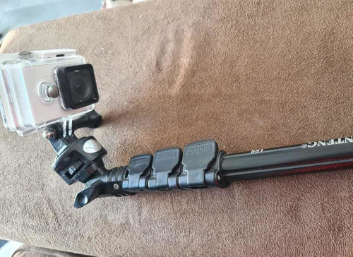 Câmera Xiaomi Yi Action Camera Pouco Uso (c/ Acessórios)