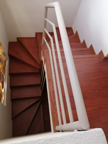 Imagen 10 de 13 de Casa 3 Pisos En Conjunto