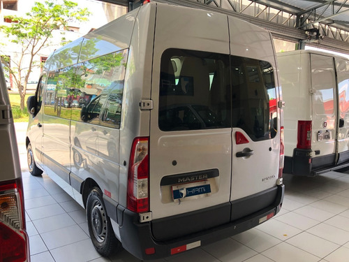 Renault Master L2h2 2015 Minibus Executiva