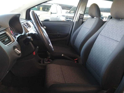 Imagem 9 de 10 de Volkswagen Fox 1.6 I-motion Total Flex