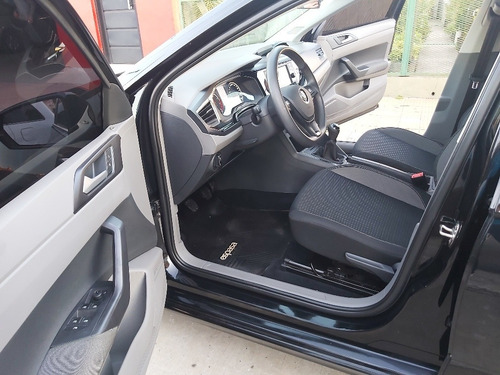 Imagen 10 de 13 de Volkswagen Polo 2018 1.6 Msi Comfortline