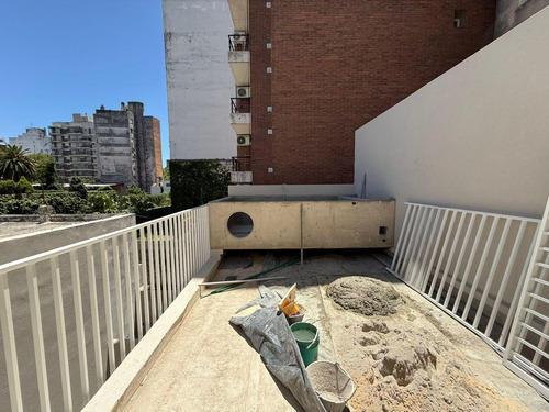 Casa En Venta De 3 Dormitorios En Balcarce 1456, Rosario