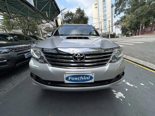 Toyota Hilux SW4 3.0 Srv 5l 4x4 Aut. 5p