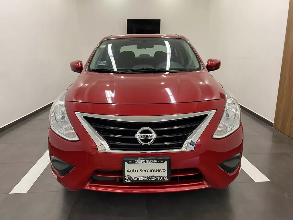 Nissan Versa 2015