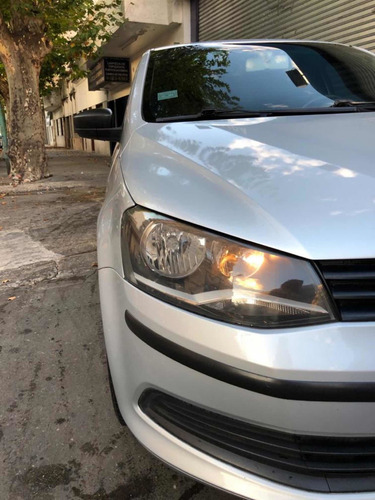 Volkswagen Voyage 1.6 Comfortline 101cv 2013