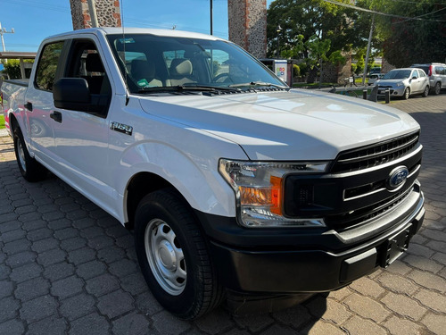 Imagen 6 de 15 de Ford F-150 Blanca 2019 Xlt V6 4x2 Automática Dakkar Autos