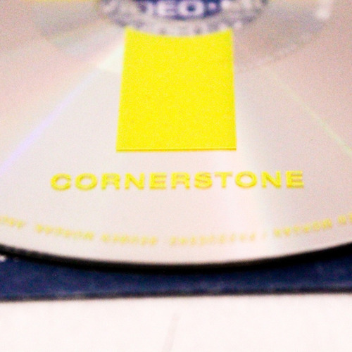 Cornerstone | Hillsong Live | Digital Copy (Usado)