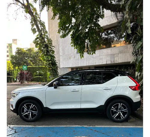 Volvo XC40 2.0 T5 Awd R-design