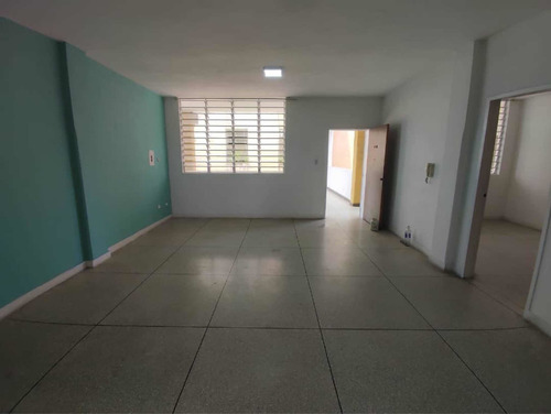 Imagen 8 de 9 de Apartamento En Alquiler En San Miguel. Maracay 04128900222