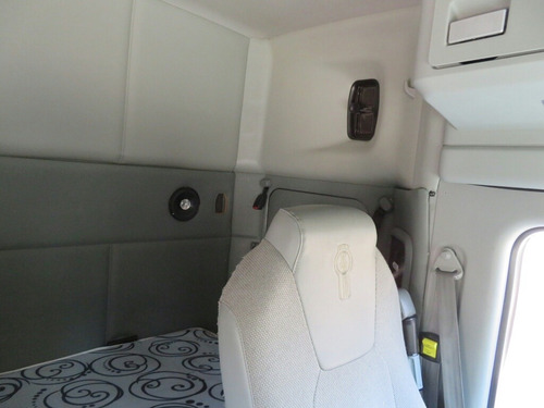 Imagen 10 de 15 de Kenworth T680
