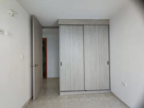 Apartamento En Arriendo En Prados Del Este. Cod A25507