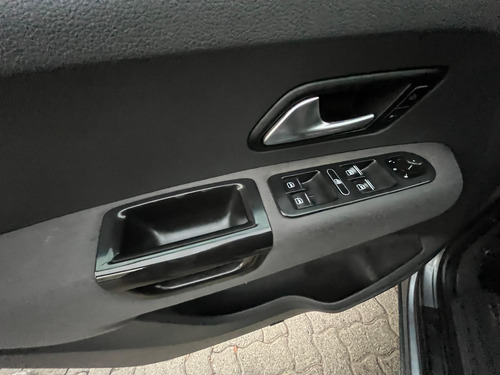 Volkswagen Amarok Trendline 4X4 At8