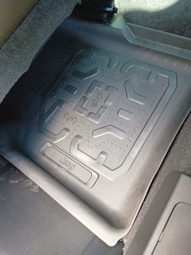 Commander Limited Gse 1.3t Fwd At6 Bz Hc