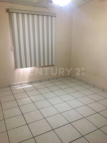 Imagen 4 de 15 de Se Renta Casa En Col. Villas Del Náinari.