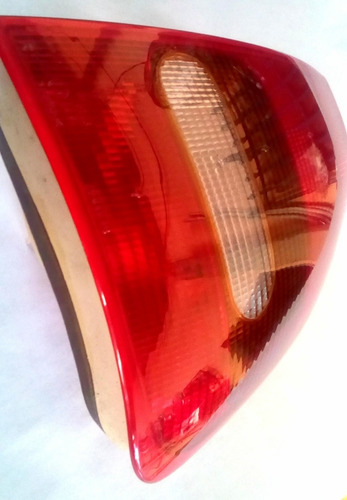 Faro Stop Chevrolet Corsa 4 Puertas Derecho Liso 94/99