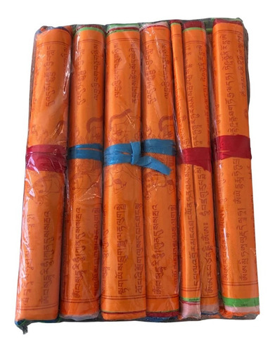 Imagen 2 de 7 de Banderas Tibetanas 6.5m De Largo 25x25cm | 100% Del Tibet