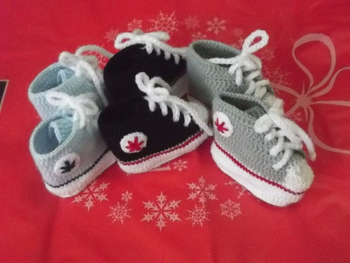 Ropa Bebe, Tejida A Mano: Zapatillitas Tipo All Star Convers