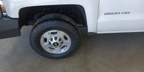 Imagen 12 de 12 de Chevrolet Silverado Cabina Y Med 4x4 Hd