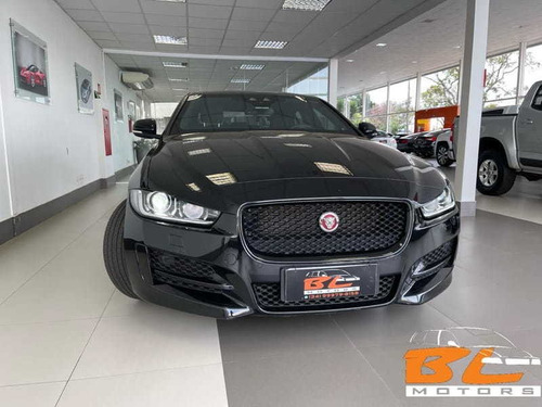 Imagem 3 de 15 de Jaguar Xe P250 R-sport