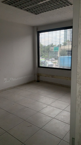 Oficina De 36.6 M2 En La Col. San Miguel Chapultepec, Alc. Miguel Hidalgo