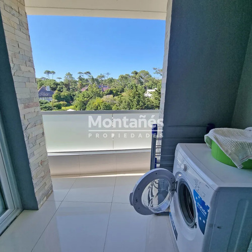 Apartamento En Primera Línea Pinares
