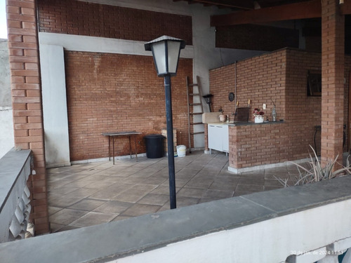 Casa Com 250 M² Com 4 Dorms Sendo 1 Suíte E 5 Banheiros Cz Americana E 2 Vgs Cobertas -jaçanã