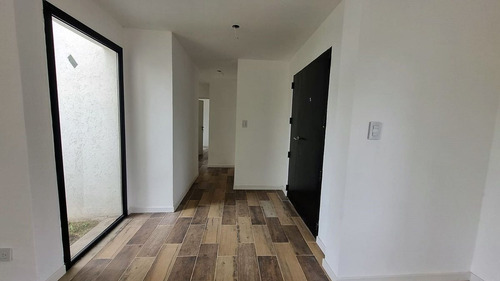 Casa 4 Ambientes A La Venta En Barrio Santo Tomás