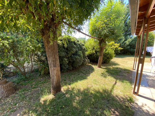 Casa En Venta En Lobos
