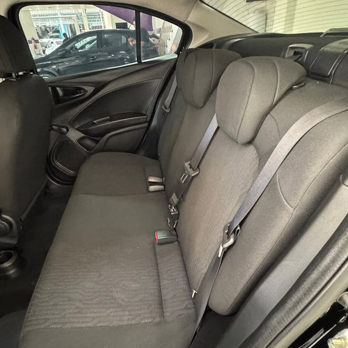 Fiat Cronos 1.0 Flex 4p