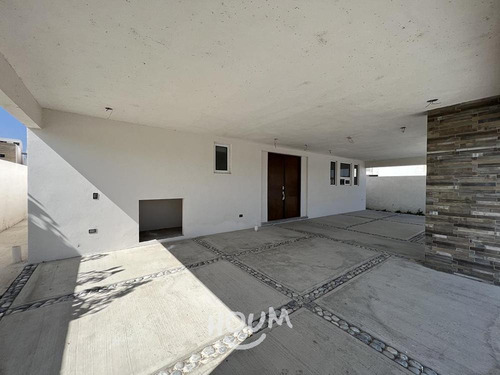 Imagen 2 de 25 de Casa En Las Cruces, Ciudad Apodaca Con 4 Recámaras, 513 M², Id: 59576