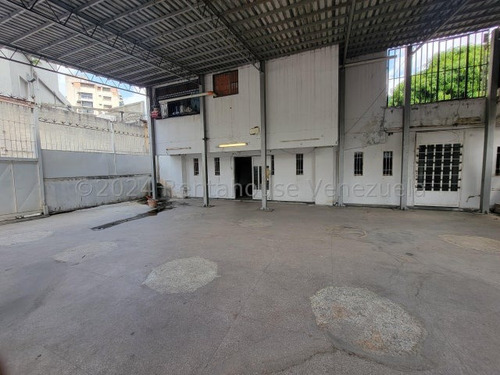 Local Comercial En Venta, Los Rosales Mls #24-29115 Sc