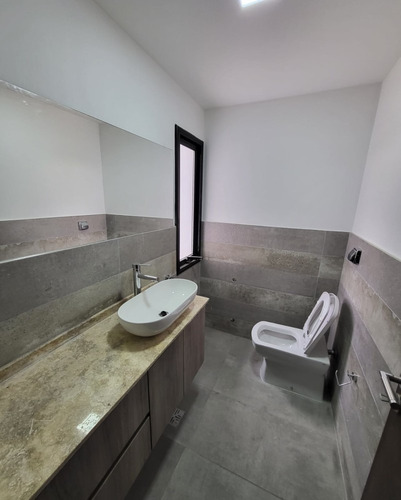 Imagen 11 de 25 de Colinas De Manantiales, Duplex En Venta De 2 Dormitorios, Patio, Asador, Amplio