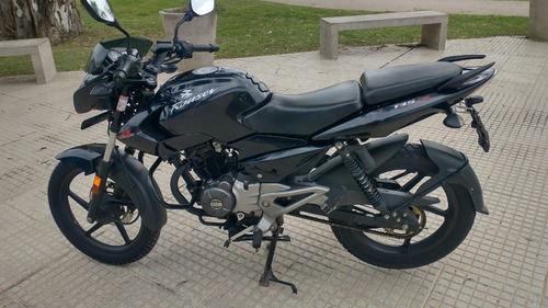 Bajaj Rouser 135 Modelo 2015