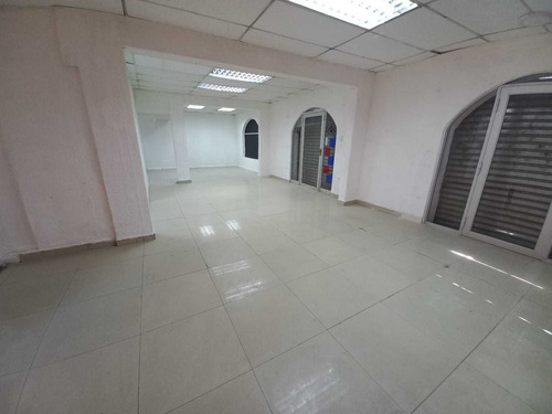 Hermoso Local Comercial (87818)