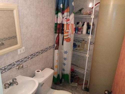 Imagen 13 de 17 de Apto En Venta 22-3589 Maria Santaella 0414-3188350 0412-3625141