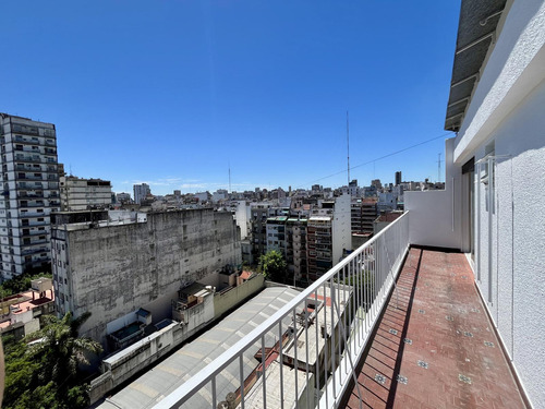 Departamento En Recoleta - 2 Dormitorios - Piso Alto Luminoso - Balcón Y Terraza