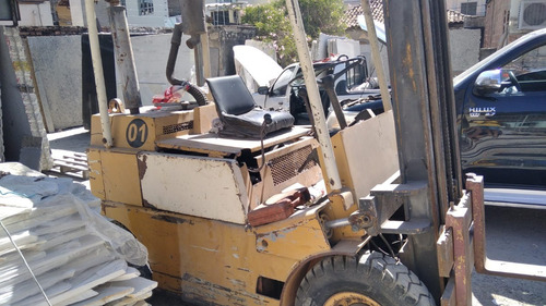 Imagem 2 de 5 de Empilhadeira - Yale - G83p050 - 2.500 Kgs