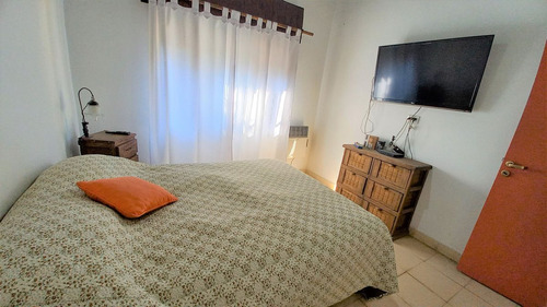 Venta Quinta 3 Ambientes La Reja Piscina Jardin