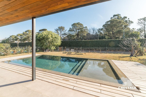 Imagen 15 de 30 de Excelente Casa 4 Dormitorios En Venta - San Sebastian