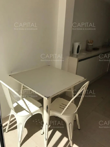 Apartamento De Tres Dormitorios En Península Venta
