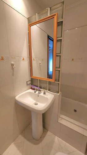 Imagen 27 de 30 de Caballito - Duplex 3 Dormitorios En Venta - Impecable