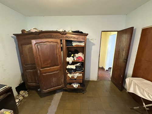 Excelente Casa Lote Propio De 4 Ambientes Con Gran Patio En Mataderos
