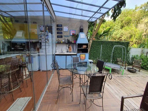 Imagem 8 de 22 de ? - Imóvel De 3 Andares, Sendo Os Quartos Nos Andares De Cima E O Restante Da Casa Todo Integrado, Com Muito Vidro E Área Verde. Para Quem Gosta De P - Ca00893 - 70295346