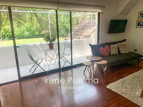 Vende Casa Con Gran Jardin En Huinganal En Lo Barnechea