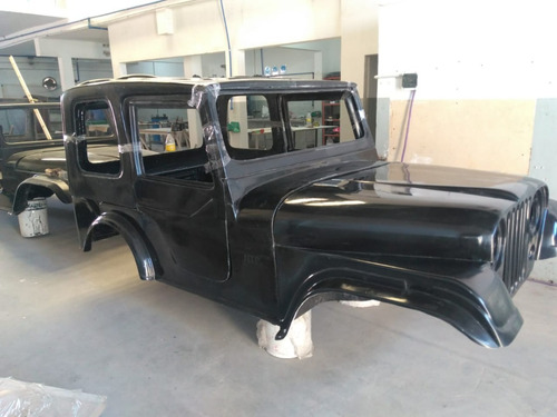 Carrocería Fibra De Vidrio Cj5