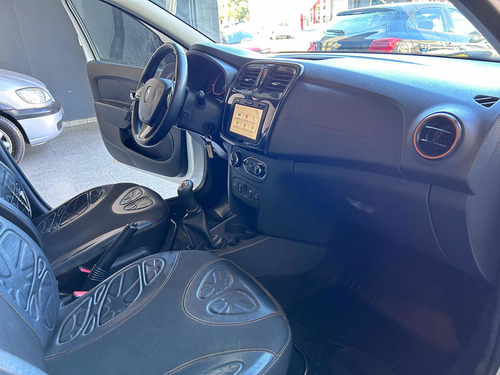Imagen 16 de 25 de Renault Sandero Stepway 2017 1.6 Privilege 105cv